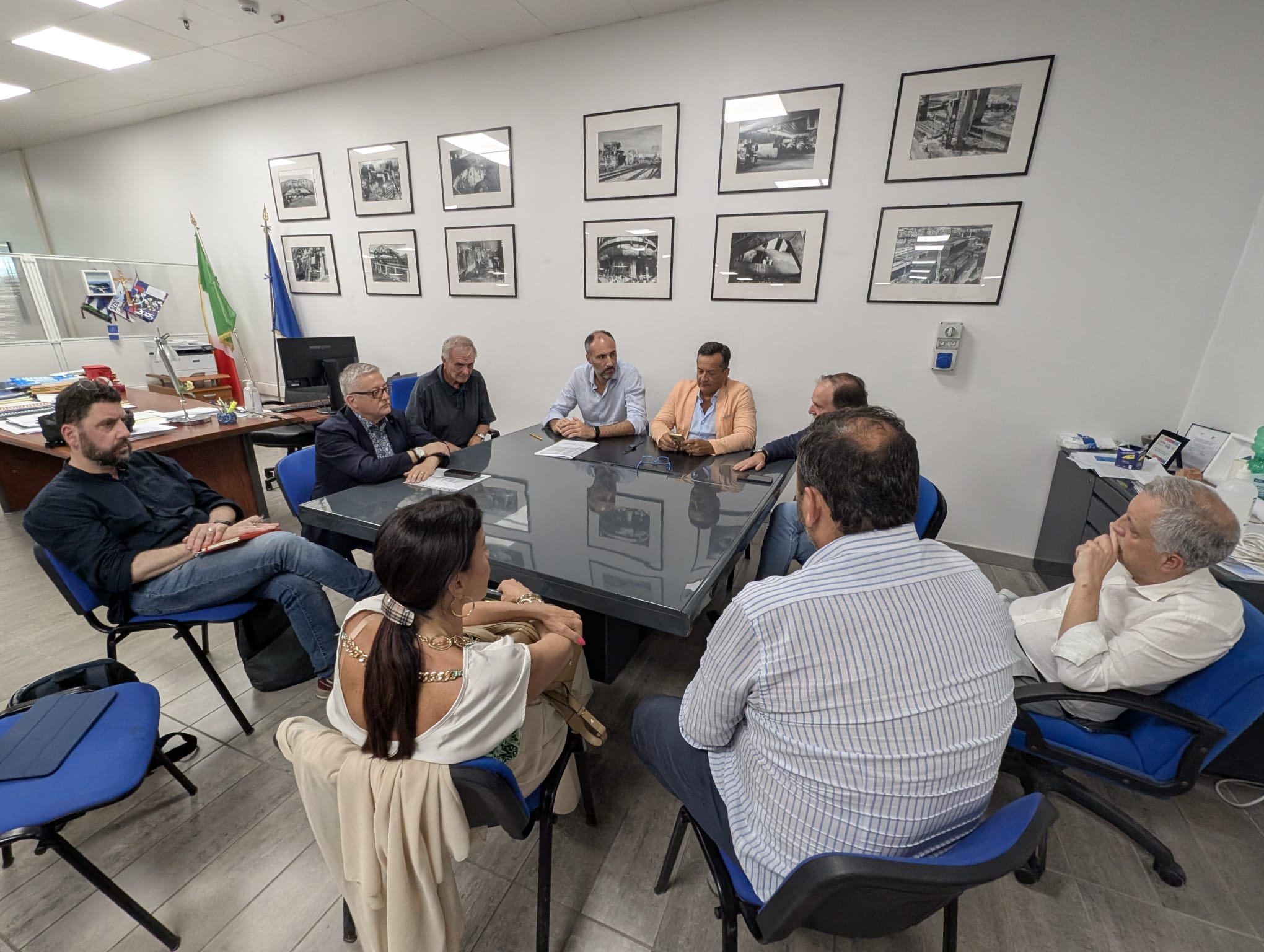 BAGNOLI, I SEGRETARI GENERALI CGIL CISL UIL NAPOLI INCONTRANO I SUB COMMISSARI