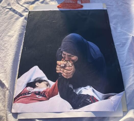 DIFENDIAMO L’UMANITA’ A GAZA: LA UIL CAMPANIA SCENDE IN PIAZZA MUNICIPIO, A NAPOLI, CON UN PRESIDIO CONTRO IL CONFLITTO E A SOSTEGNO DELLA POPOLAZIONE DI GAZA