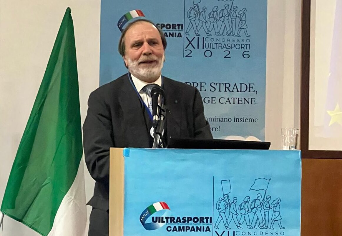 CONGRESSO UILT CAMPANIA- E’ STATO CONFERMATO PIERINO FERRAIUOLO ALLA GUIDA DELLA UIL TRASPORTI DELLA CAMPANIA- INTERVENTO DI GIOVANNI SGAMBATI: SICUREZZA, PRECARIATO, FISCO, SANITÀ E NUOVE SFIDE DA AFFRONTARE.