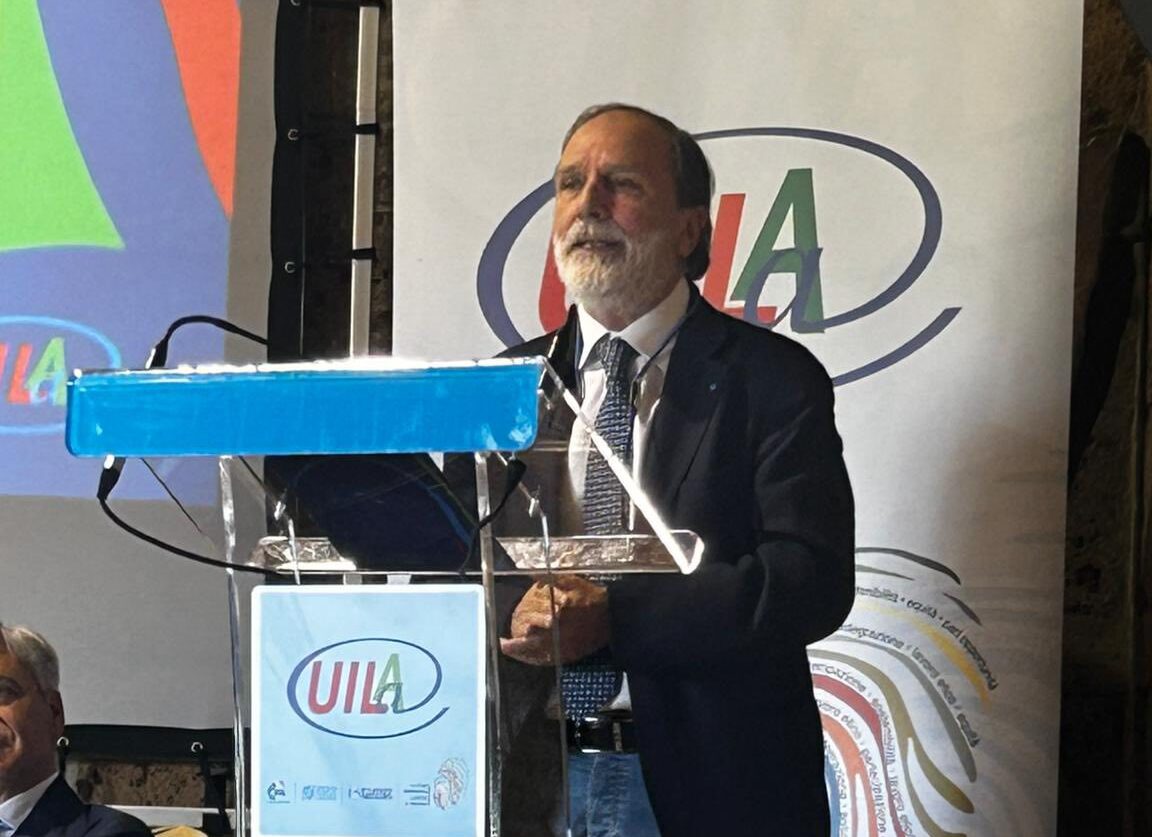 VIII CONGRESSO UILA CAMPANIA-ELETTO ALL’UNANIMITÀ EMILIO SAGGESE ALLA GUIDA DELLA UILA CAMPANIA. SGAMBATI- “NON ARRETRIAMO SULLA SICUREZZA SUL LAVORO. FERMIAMO QUESTA SCIA DI SANGUE”. E POI ANCORA, LAVORO POVERO, PRECARIETÀ, FISCO, SANITÀ E RAPPRESENTANZA.