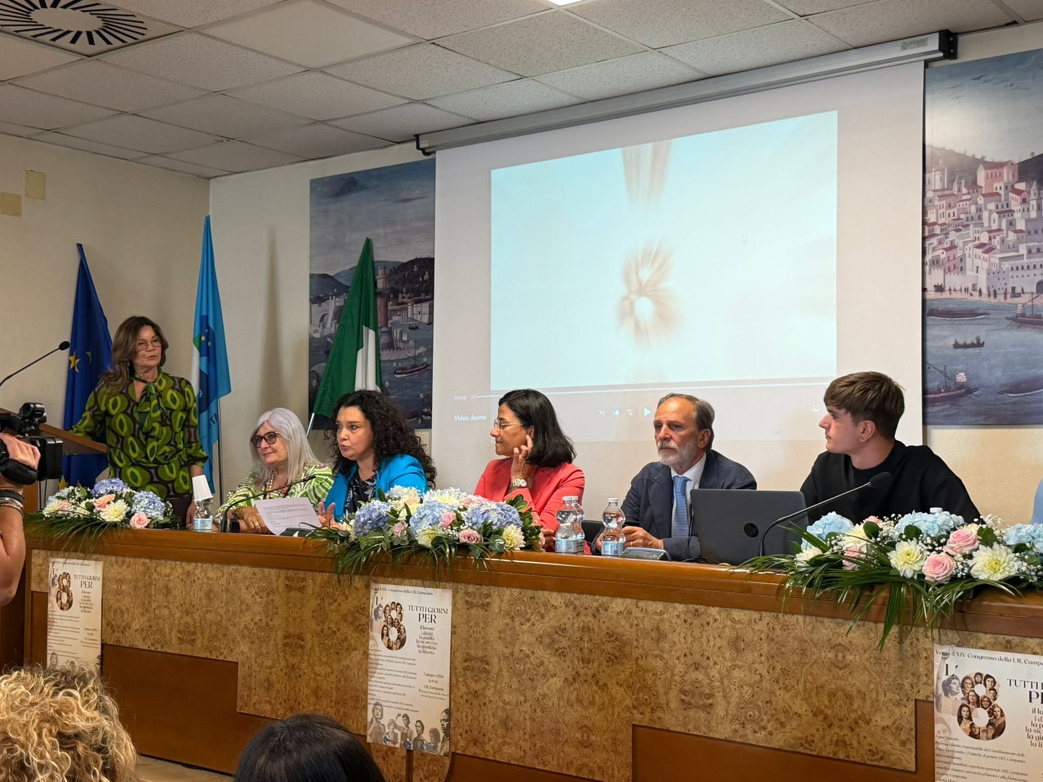 LOTTO TUTTI I GIORNI: ALLA UIL CAMPANIA IL CONFRONTO SULLE SFIDE PER IL LAVORO E PER LA PARTITA’ DI GENERE. STAMATTINA L’INTERVENTO DELLE RSU E RSA DI CATEGORIA E LA CONSEGNA DEL MANIFESTO DELLE DONNE DELLA UIL CAMPANIA ALL’ASSESSORA REGIONALE AL LAVORO, ANGELICA SAGGESE.